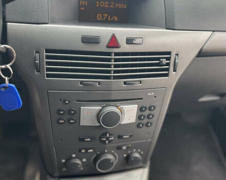 Серый Опель Астра, объемом двигателя 1.6 л и пробегом 140 тыс. км за 3450 $, фото 29 на Automoto.ua