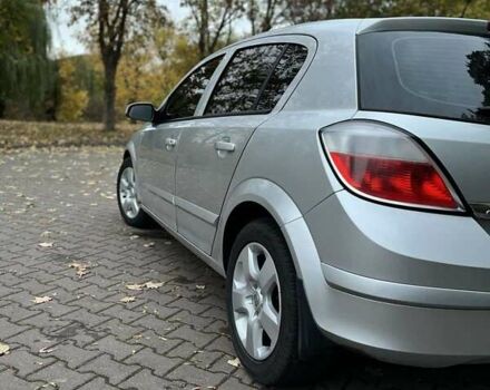 Серый Опель Астра, объемом двигателя 1.6 л и пробегом 248 тыс. км за 4400 $, фото 6 на Automoto.ua