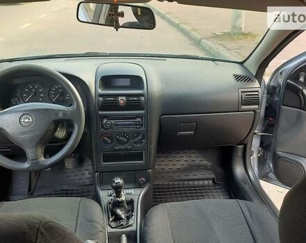 Серый Опель Астра, объемом двигателя 1.4 л и пробегом 280 тыс. км за 4000 $, фото 15 на Automoto.ua