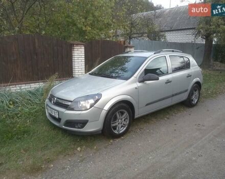 Серый Опель Астра, объемом двигателя 1.6 л и пробегом 330 тыс. км за 4800 $, фото 2 на Automoto.ua