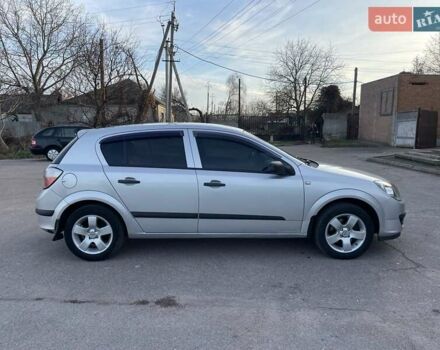 Серый Опель Астра, объемом двигателя 1.4 л и пробегом 220 тыс. км за 3450 $, фото 7 на Automoto.ua