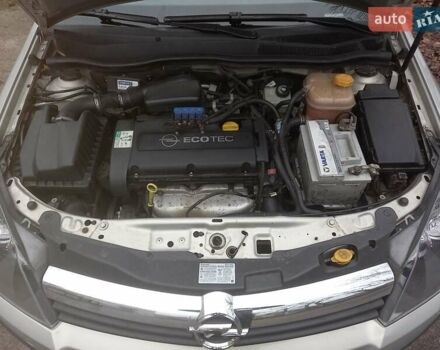 Серый Опель Астра, объемом двигателя 1.6 л и пробегом 330 тыс. км за 4800 $, фото 14 на Automoto.ua