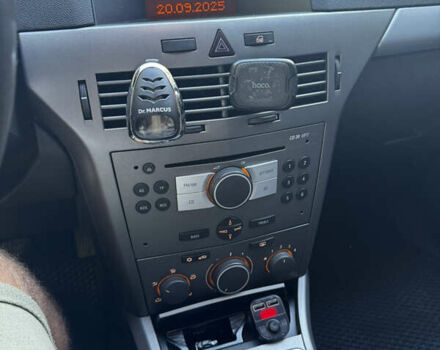 Серый Опель Астра, объемом двигателя 1.36 л и пробегом 211 тыс. км за 4200 $, фото 17 на Automoto.ua