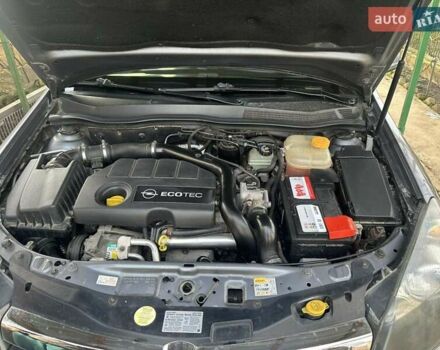 Серый Опель Астра, объемом двигателя 1.69 л и пробегом 150 тыс. км за 6500 $, фото 24 на Automoto.ua