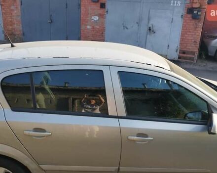 Опель Астра 2006 в Киеве на Automoto.ua Серый Опель Астра, объемом двигателя 1.6 л и пробегом 280 тыс. км за 4200 $, фото 4 на Automoto.ua