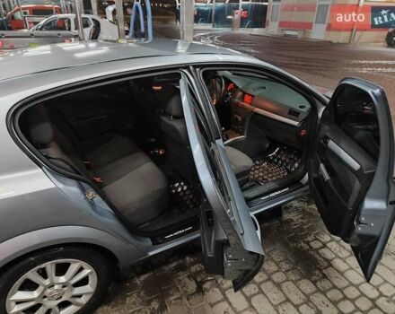 Серый Опель Астра, объемом двигателя 1.4 л и пробегом 257 тыс. км за 4499 $, фото 4 на Automoto.ua