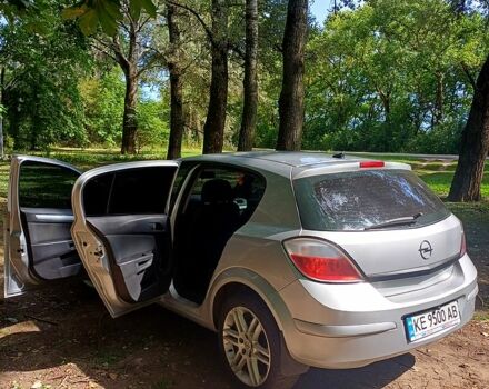 Серый Опель Астра, объемом двигателя 1.9 л и пробегом 323 тыс. км за 5200 $, фото 1 на Automoto.ua