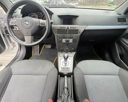 Сірий Опель Астра, об'ємом двигуна 1.36 л та пробігом 221 тис. км за 4600 $, фото 8 на Automoto.ua
