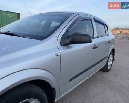 Серый Опель Астра, объемом двигателя 1.4 л и пробегом 220 тыс. км за 3450 $, фото 9 на Automoto.ua