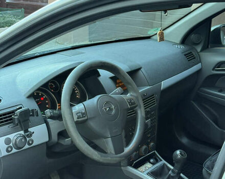 Серый Опель Астра, объемом двигателя 1.6 л и пробегом 287 тыс. км за 4700 $, фото 12 на Automoto.ua