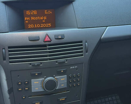 Серый Опель Астра, объемом двигателя 1.6 л и пробегом 287 тыс. км за 4700 $, фото 13 на Automoto.ua