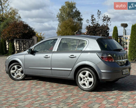 Серый Опель Астра, объемом двигателя 1.6 л и пробегом 180 тыс. км за 6750 $, фото 141 на Automoto.ua
