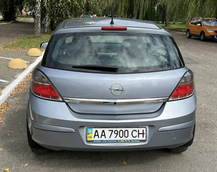 Серый Опель Астра, объемом двигателя 1.6 л и пробегом 255 тыс. км за 5400 $, фото 5 на Automoto.ua