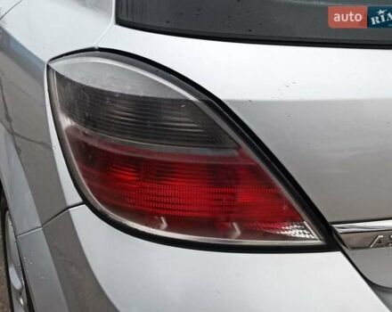 Серый Опель Астра, объемом двигателя 1.6 л и пробегом 255 тыс. км за 6490 $, фото 9 на Automoto.ua