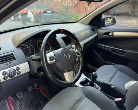 Серый Опель Астра, объемом двигателя 1.6 л и пробегом 916 тыс. км за 3400 $, фото 6 на Automoto.ua