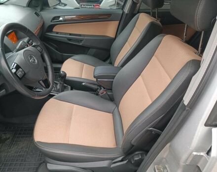 Серый Опель Астра, объемом двигателя 1.6 л и пробегом 255 тыс. км за 6490 $, фото 18 на Automoto.ua