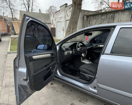 Серый Опель Астра, объемом двигателя 1.36 л и пробегом 215 тыс. км за 4800 $, фото 17 на Automoto.ua