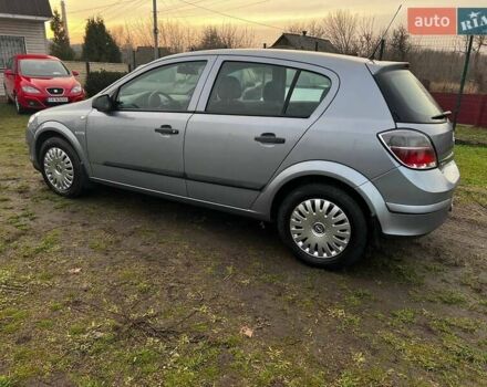 Серый Опель Астра, объемом двигателя 1.4 л и пробегом 147 тыс. км за 5400 $, фото 6 на Automoto.ua