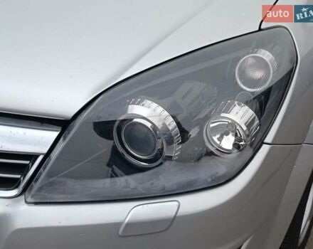 Серый Опель Астра, объемом двигателя 1.6 л и пробегом 255 тыс. км за 6490 $, фото 2 на Automoto.ua