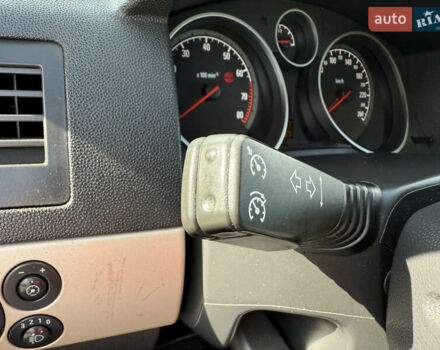 Серый Опель Астра, объемом двигателя 1.6 л и пробегом 180 тыс. км за 6750 $, фото 70 на Automoto.ua