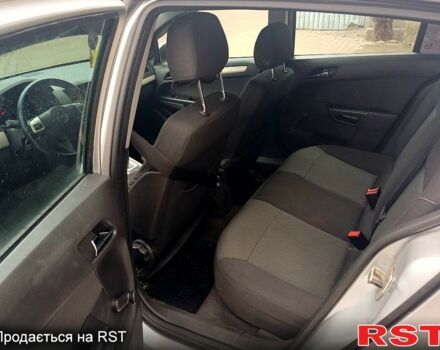 Серый Опель Астра, объемом двигателя 1.6 л и пробегом 281 тыс. км за 4950 $, фото 10 на Automoto.ua