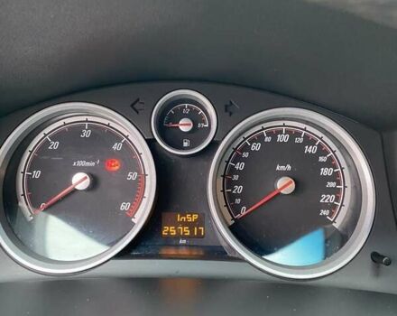 Серый Опель Астра, объемом двигателя 1.7 л и пробегом 260 тыс. км за 5200 $, фото 10 на Automoto.ua