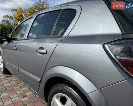 Серый Опель Астра, объемом двигателя 1.6 л и пробегом 180 тыс. км за 6750 $, фото 44 на Automoto.ua