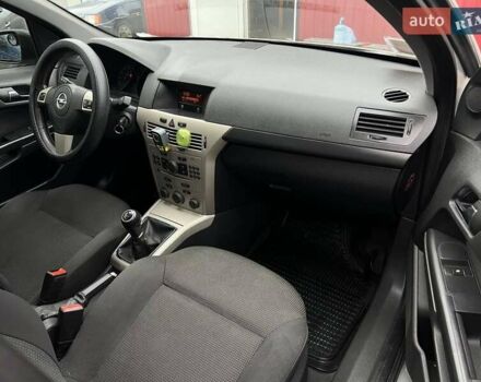 Серый Опель Астра, объемом двигателя 1.39 л и пробегом 222 тыс. км за 3999 $, фото 12 на Automoto.ua