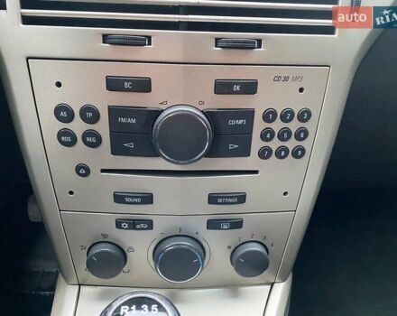 Сірий Опель Астра, об'ємом двигуна 1.6 л та пробігом 257 тис. км за 3800 $, фото 14 на Automoto.ua