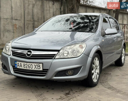 Серый Опель Астра, объемом двигателя 1.36 л и пробегом 215 тыс. км за 4800 $, фото 1 на Automoto.ua