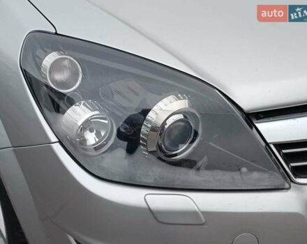 Серый Опель Астра, объемом двигателя 1.6 л и пробегом 255 тыс. км за 6490 $, фото 4 на Automoto.ua