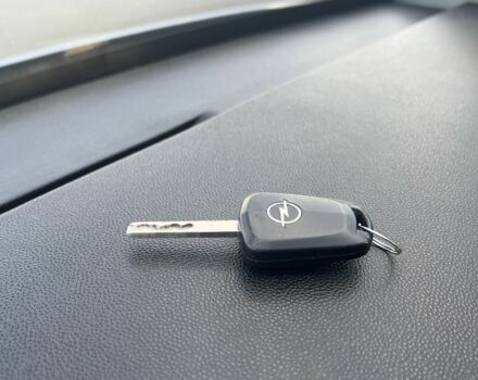 Серый Опель Астра, объемом двигателя 1.6 л и пробегом 258 тыс. км за 4200 $, фото 13 на Automoto.ua