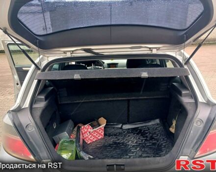 Серый Опель Астра, объемом двигателя 1.6 л и пробегом 281 тыс. км за 4950 $, фото 11 на Automoto.ua