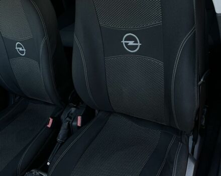 Серый Опель Астра, объемом двигателя 1.7 л и пробегом 300 тыс. км за 4000 $, фото 7 на Automoto.ua