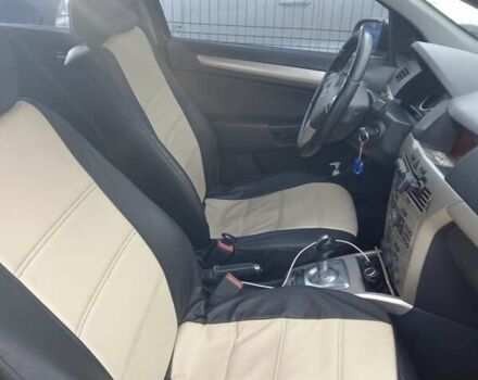 Серый Опель Астра, объемом двигателя 1.6 л и пробегом 203 тыс. км за 5500 $, фото 9 на Automoto.ua