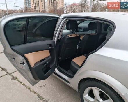 Серый Опель Астра, объемом двигателя 1.6 л и пробегом 255 тыс. км за 6490 $, фото 12 на Automoto.ua