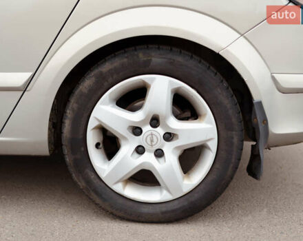 Сірий Опель Астра, об'ємом двигуна 1.6 л та пробігом 252 тис. км за 5400 $, фото 11 на Automoto.ua