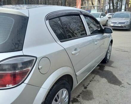 Серый Опель Астра, объемом двигателя 1.6 л и пробегом 203 тыс. км за 5500 $, фото 3 на Automoto.ua