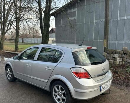 Серый Опель Астра, объемом двигателя 1.9 л и пробегом 300 тыс. км за 2500 $, фото 4 на Automoto.ua