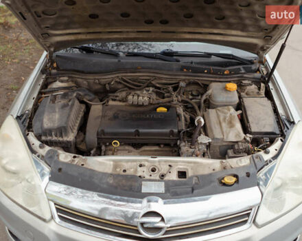 Сірий Опель Астра, об'ємом двигуна 1.6 л та пробігом 252 тис. км за 5400 $, фото 24 на Automoto.ua