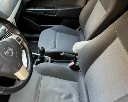 Серый Опель Астра, объемом двигателя 1.6 л и пробегом 916 тыс. км за 3400 $, фото 7 на Automoto.ua