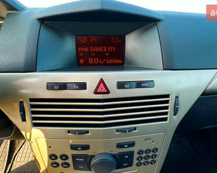 Серый Опель Астра, объемом двигателя 1.6 л и пробегом 235 тыс. км за 5200 $, фото 19 на Automoto.ua