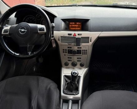 Сірий Опель Астра, об'ємом двигуна 1.6 л та пробігом 260 тис. км за 4400 $, фото 6 на Automoto.ua