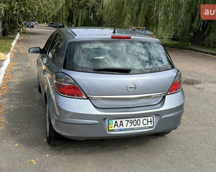 Серый Опель Астра, объемом двигателя 1.6 л и пробегом 255 тыс. км за 5400 $, фото 4 на Automoto.ua
