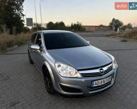 Серый Опель Астра, объемом двигателя 1.6 л и пробегом 158 тыс. км за 6200 $, фото 2 на Automoto.ua