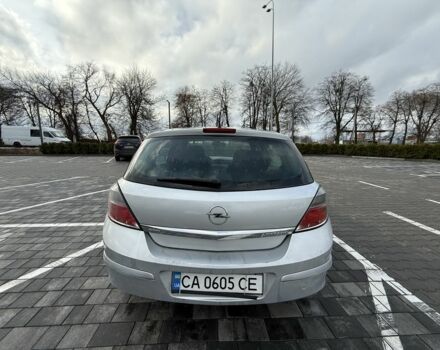 Серый Опель Астра, объемом двигателя 1.6 л и пробегом 315 тыс. км за 3900 $, фото 2 на Automoto.ua