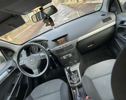 Серый Опель Астра, объемом двигателя 1.9 л и пробегом 300 тыс. км за 2500 $, фото 6 на Automoto.ua