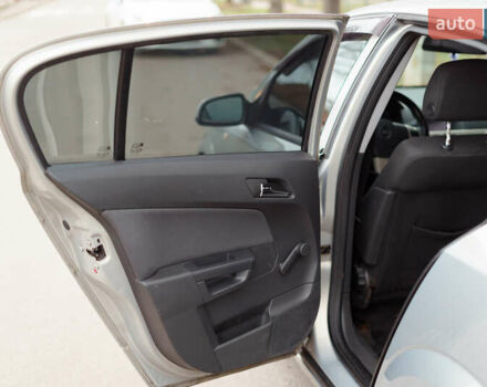 Сірий Опель Астра, об'ємом двигуна 1.6 л та пробігом 252 тис. км за 5400 $, фото 14 на Automoto.ua