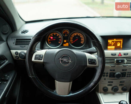 Сірий Опель Астра, об'ємом двигуна 1.6 л та пробігом 252 тис. км за 5400 $, фото 17 на Automoto.ua