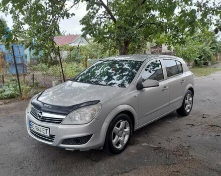 Сірий Опель Астра, об'ємом двигуна 1.6 л та пробігом 241 тис. км за 3750 $, фото 4 на Automoto.ua